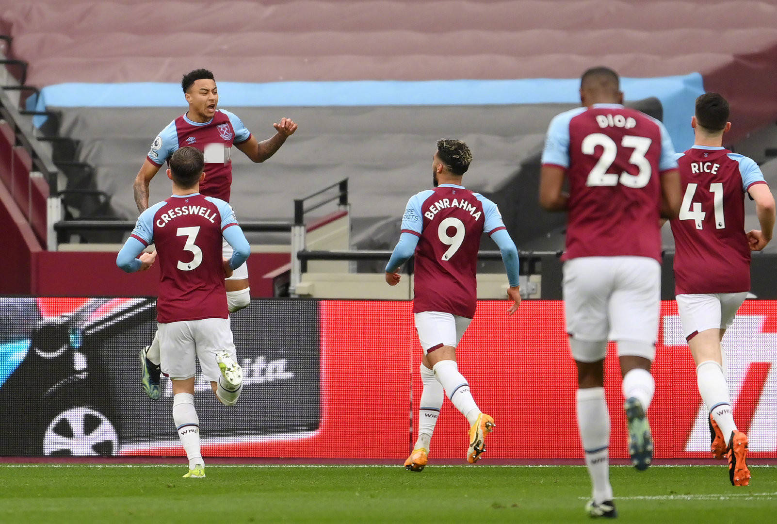 的激烈转会 的激烈转会