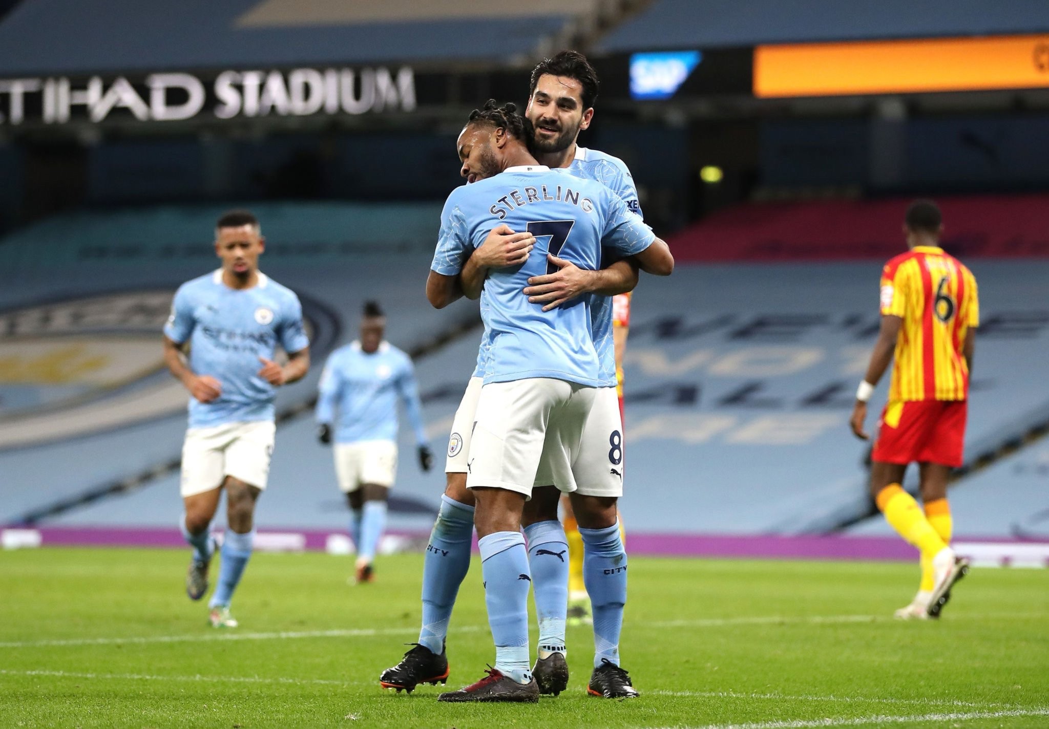 米兰管理层 米兰管理层